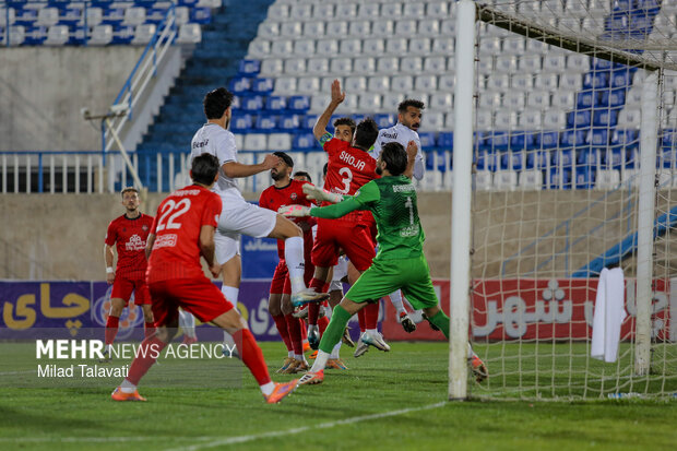 پیروزی اقتصادی ارزشمند تراکتور برابر گل گهر/ بازگشت تبریزی ها به صدر