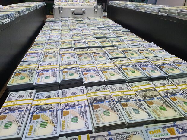 کشف ۱۰ میلیارد سکه و دلار تقلبی در قرچک توسط پلیس آگاهی