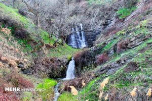 ۲ طبیعت گرد مفقودی در ارتفاعات چناران پیدا شدند