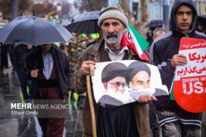 ۲۲ بهمن کردستان مردمی‌تر از همیشه؛ روایت هم‌زمان حماسه، گفتگو و معنویت