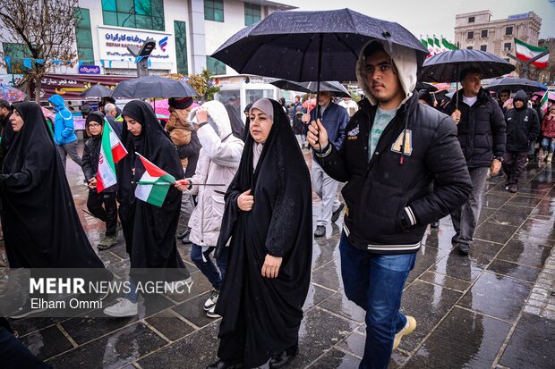 ۲۲ بهمن کردستان مردمی‌تر از همیشه؛ روایت هم‌زمان حماسه، گفتگو و معنویت
