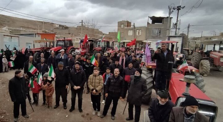 ۲۲ بهمن کردستان مردمی‌تر از همیشه؛ روایت هم‌زمان حماسه، گفتگو و معنویت