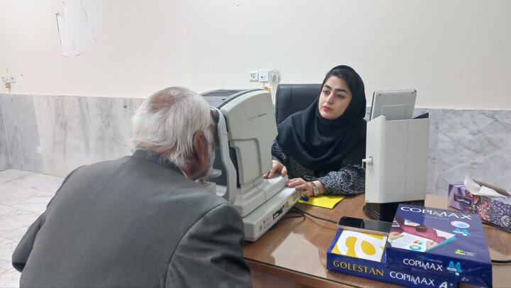 ۳۰۰۰ مددجوی کمیته امداد بوشهر خدمات چشم پزشکی دریافت می‌کنند
