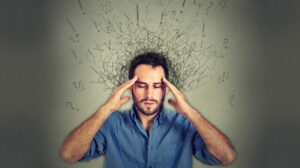 ۵ نکته برای شکستن چرخه افکار منفی