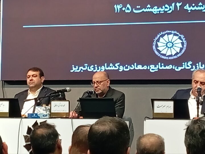 دشتی اردکانی: تدوین بسته حمایتی جدید برای بنگاه‌های اقتصادی