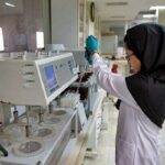 صنعت داروسازی ایران در تحریم‌ها و جنگ واکسینه شده است