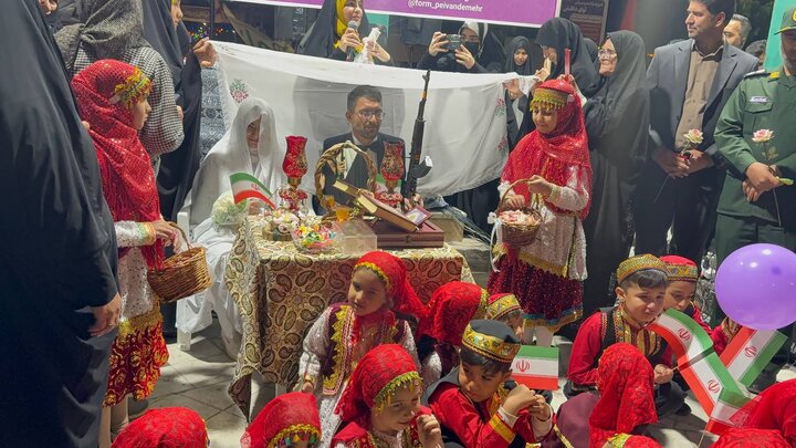 آغاز زندگی مشترک زوج قوچانی در اجتماع حماسی مردم