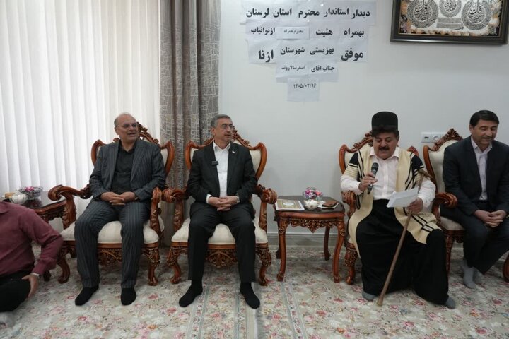 استاندار لرستان با توان‌یاب بهزیستی در روستای قلعه‌رستم ازنا دیدار کرد