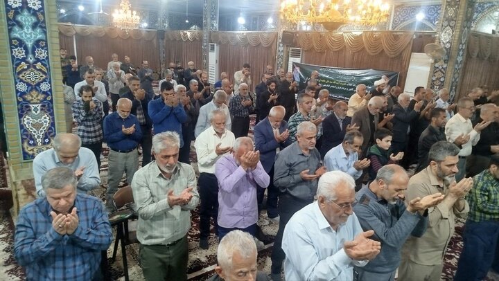 اقامه نماز استغاثه در شهر زنجان