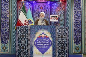 امام جمعه رشت: مفسدان اقتصادی کمتر از دشمن نیستند