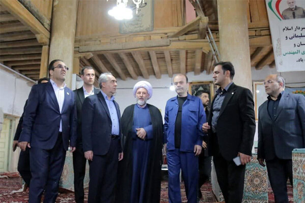 بازدید استاندار آذربایجان شرقی از مسجد سنگی (داش مسجد) روستای اسنق