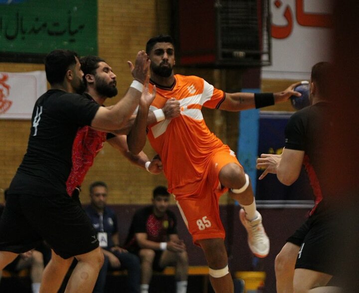جیب باشگاه‌های مس کوچک تر می‌شود؛ کاهش تیم‌های لیگ برتری در فصل جدید