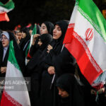حضور مردم خستگی‌ناپذیرِ اقبالیه در شب هفتاد و سوم