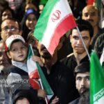 حضور پرشور مردم ایلام در میدان ۲۲ بهمن در دفاع از کشور