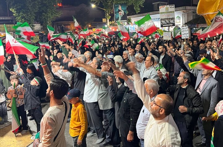 حماسه باشکوه حضور مردم نهاوند برای نمایش وحدت