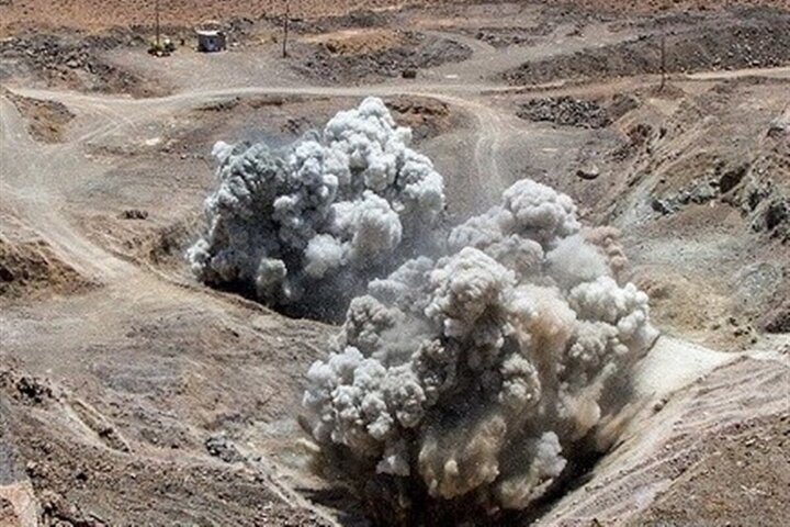 خنثی سازی و انهدام بمب عمل نکرده یک تنی در ملکان