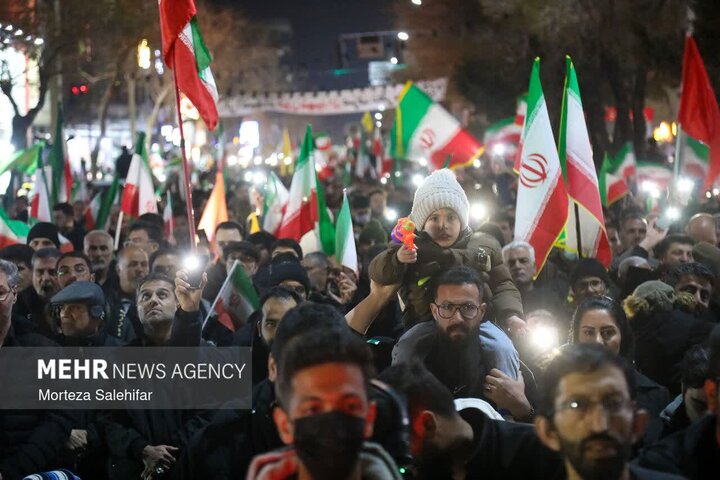 دانسفهان؛ نودمین شب همصدایی مردم با آرمان‌های انقلاب