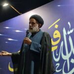 دشمن به برکت خون شهدا در حال غرق شدن است