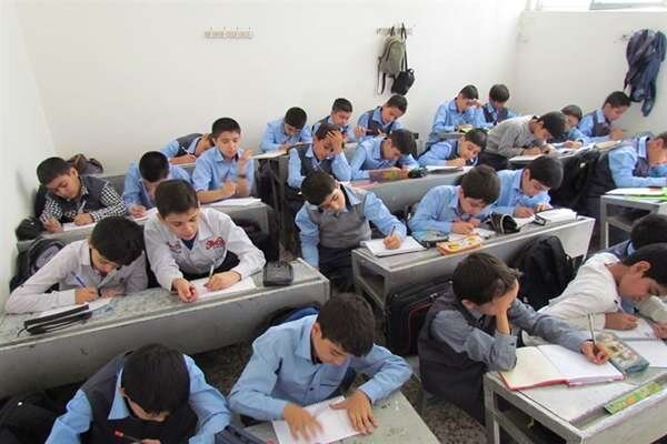 روایتی از مسیر یک معلم؛ دانش‌آموزان من را ساختند