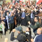 طنین فریاد «مرگ بر آمریکا» و «مرگ بر اسرائیل» در تجمع شبانه خوی