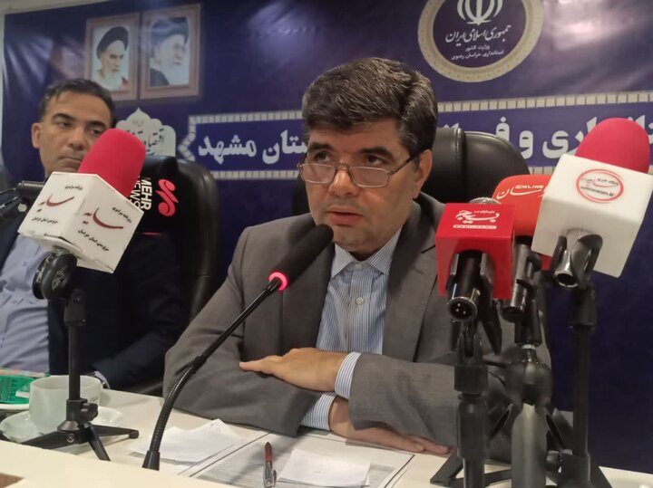 فرماندار مشهد: ادارات ۲۰ درصد برق خود را از منابع جایگزین تامین کنند