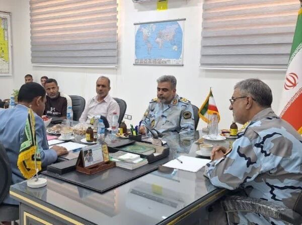 فرمانده مرزبانی فراجا: ساحل‌شینان مرزبانان اصلی خلیج فارس هستند