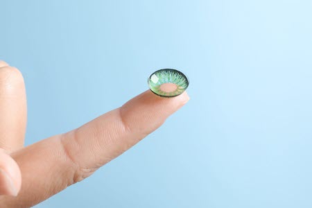 لنز رنگی برای تغییر رنگ چشم