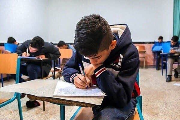 محمدیان: امتحانات پایه هفتم تا دوازدهم در زرندیه حضوری برگزار می‌شود