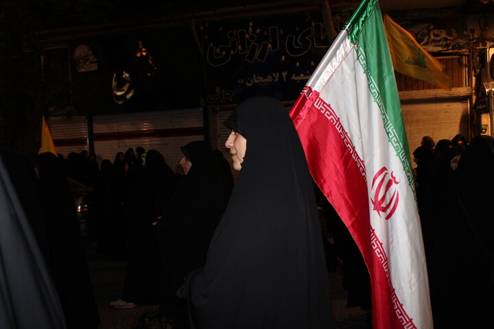 نام وطن بر لبان لنگرودی ها در هفتادمین شب
