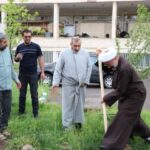 کاشت ۸۶ نهال میوه در جامعه‌المصطفی تبریز به یاد قائد شهید