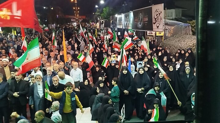 گزارش میدانی خبرنگار مهر از هفتادو ششمین تجمع شبانه مردم آستانه اشرفیه