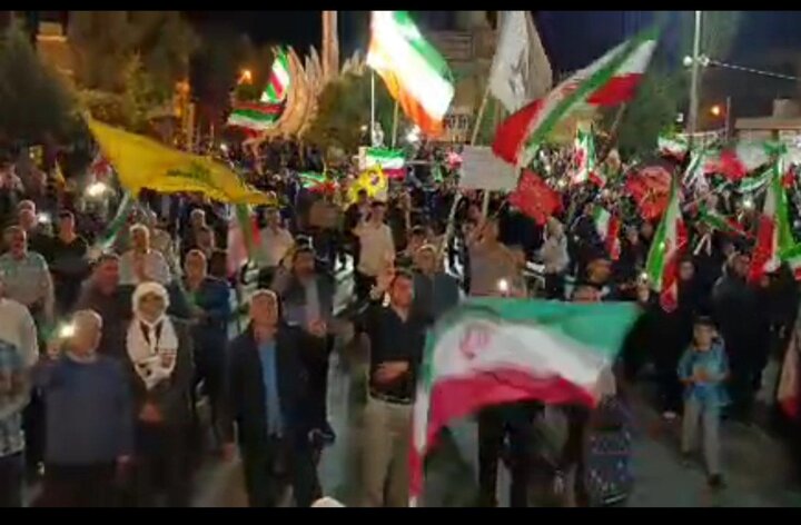 آوج؛ صدمین شب ایستادگی و همراهی مردم با آرمان‌ها