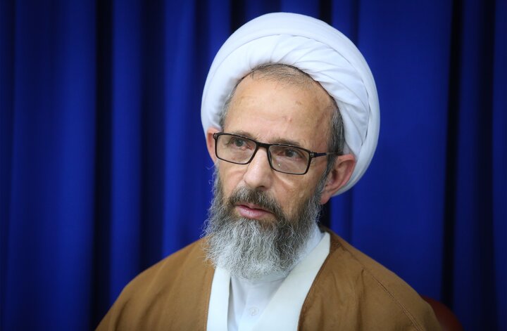 آیت الله رجبی: پایداری ملت ایران محاسبات دشمنان را با شکست مواجه کرد