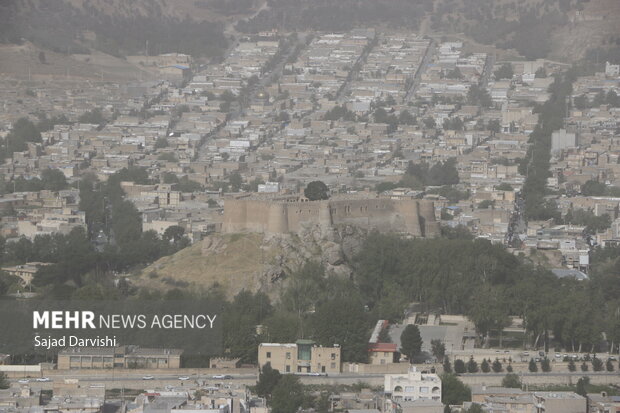 احتمال نفوذ پدیده گردوغبار به آسمان لرستان