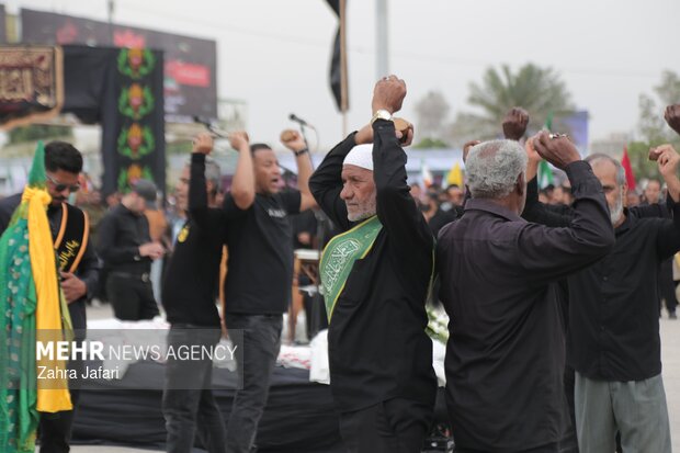 اقامه عزای محرم در هرمزگان؛ از شیر و کتل در میناب تا علم شمشیری در قشم اقامه عزای محرم در هرمزگان؛ از شیر و کتل در میناب تا علم شمشیری در قشم