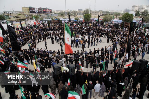 اقامه عزای محرم در هرمزگان؛ از شیر و کتل در میناب تا علم شمشیری در قشم اقامه عزای محرم در هرمزگان؛ از شیر و کتل در میناب تا علم شمشیری در قشم