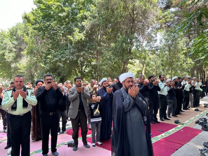 اقامه نماز ظهر عاشورا در چناران