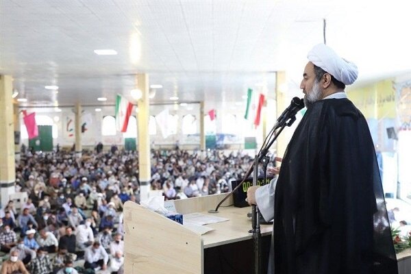 امام جمعه زاهدان: انقلاب اسلامی ثمره مکتب اهل‌بیت(ع) و نعمت ولایت است