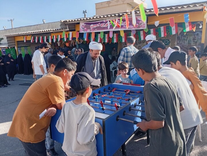 تجلی وحدت در جشن خیابانی غدیر فریدن به نمایش گذاشته شد