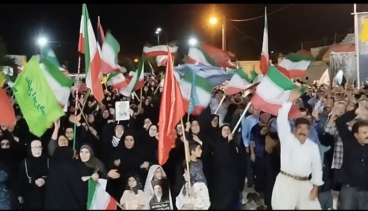 تجمع چرامی‌ها در نود و چهارمین شب دفاع از انقلاب