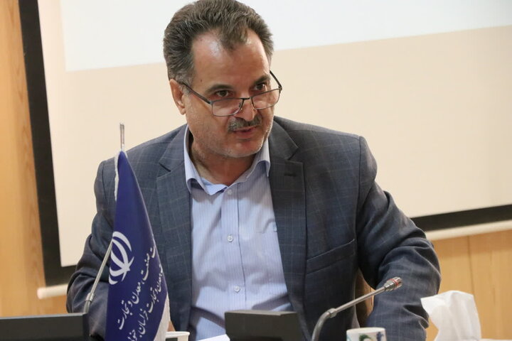 خانه‌ای با انبار ۲۵ میلیاردی لو رفت/ تشدید برخورد با اخلالگران بازار