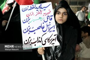 خیابان‌های کرج صحنه بیعت با رهبر انقلاب