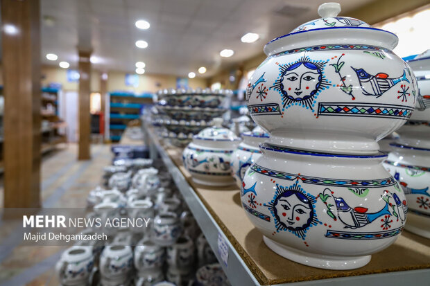 سفال میبد در مسیر جهانی‌شدن؛ الزامات نوین صادرات صنایع‌دستی
