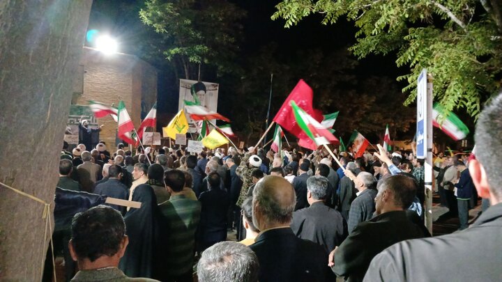 صد شب ایستادگی و مقاومت در خیابان های زاهدان