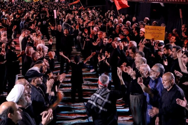 عزاداری مردم چابهار در سوگ امام حسین(ع) و رهبر شهید