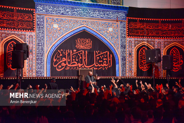 فارس سراسر «یا حسین» شد؛ خیز ۵ هزار هیئت برای برپایی عزای سیدالشهدا(ع) فارس سراسر «یا حسین» شد؛ خیز ۵ هزار هیئت برای برپایی عزای سیدالشهدا(ع)