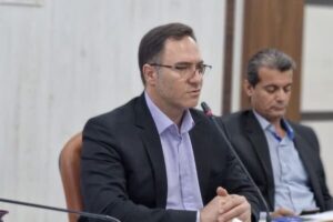 فرماندار تنگستان: ۴۶۰۰ واحد صنعتی در شهرستان وجود دارد