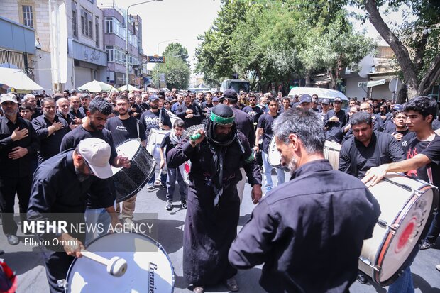 محرم در کردستان؛ برگزاری ویژهبرنامههای دهه اول عزاداری حسینی محرم در کردستان؛ برگزاری ویژهبرنامههای دهه اول عزاداری حسینی