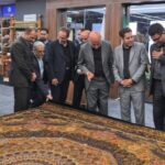 معاون بازرسی کل کشور از نمایشگاه توانمندی‌های تولیدی قم بازدید کرد