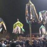 نوای «لبیک یا حسین» دسته‌جات عزاداری در شهر شاهدیه یزد